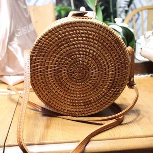 Rattan Crossbody 🏝️